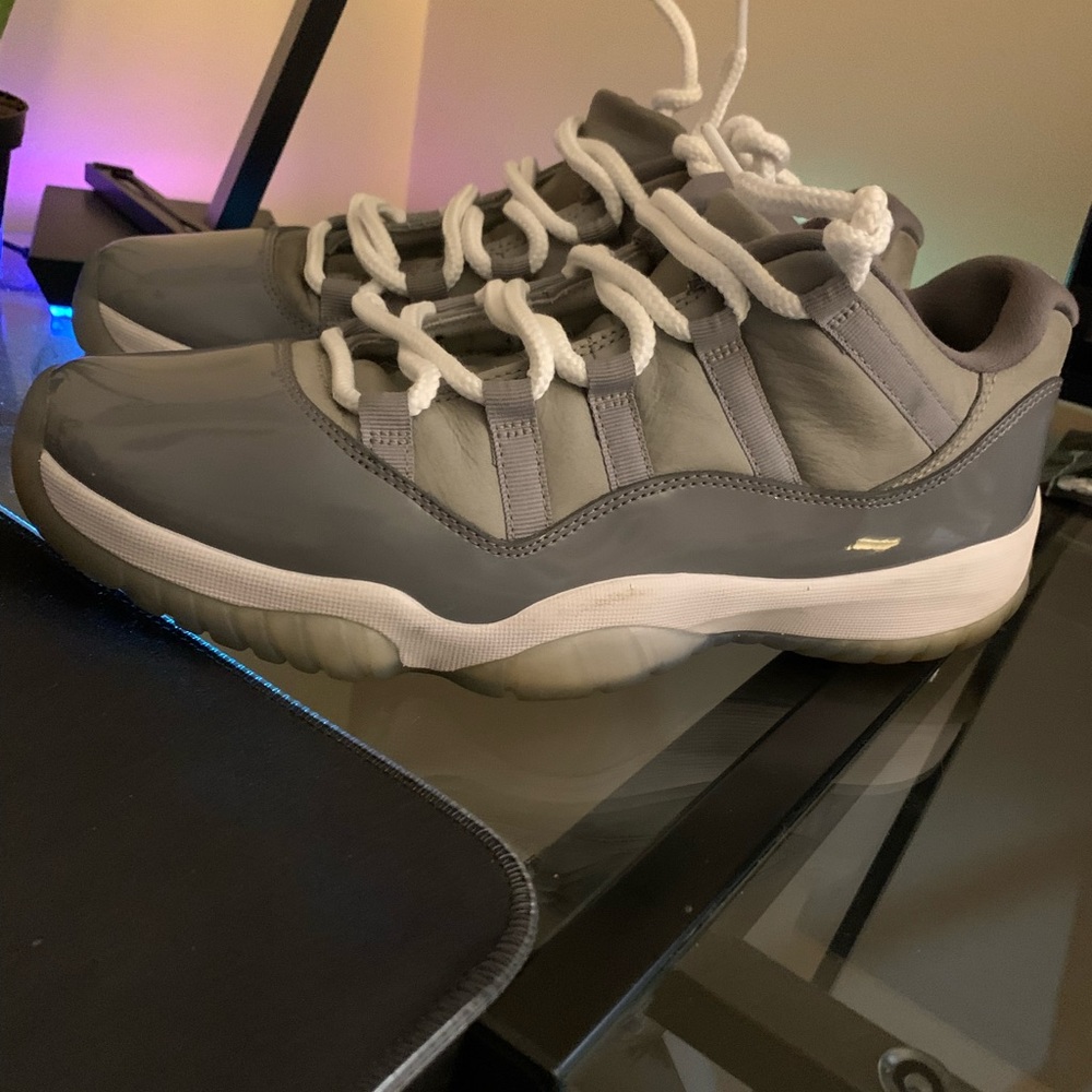 Jordan 11 cool grey low tops